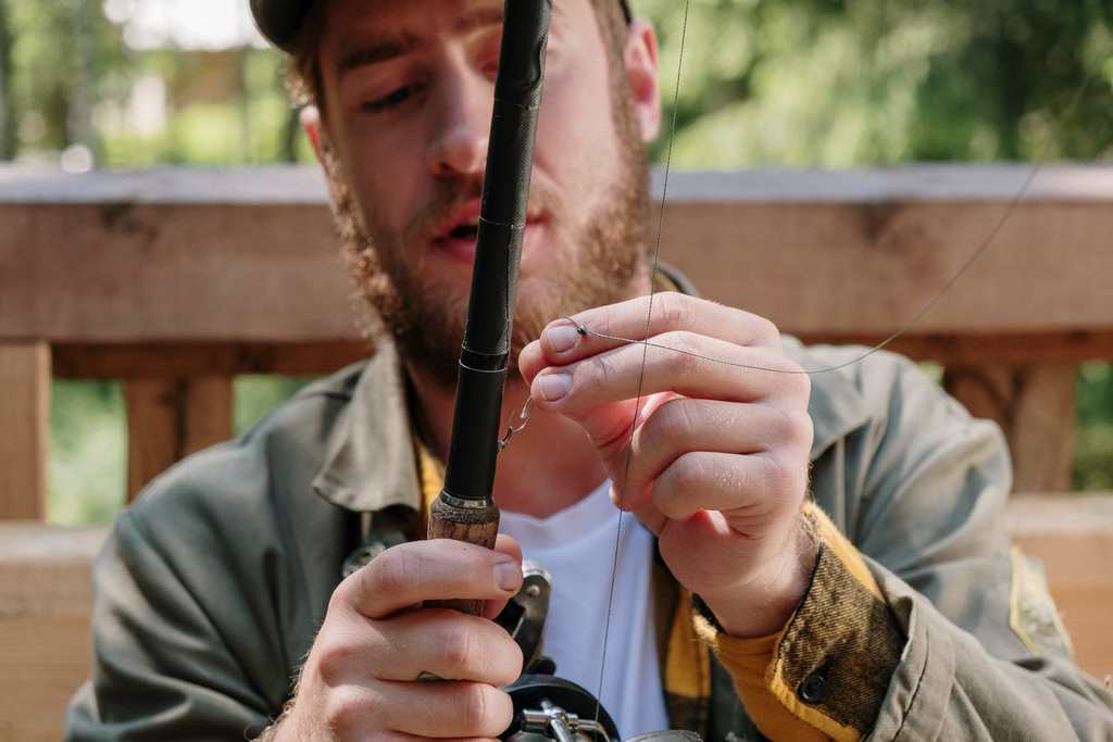 How To Tie a Tommy Loop Knot